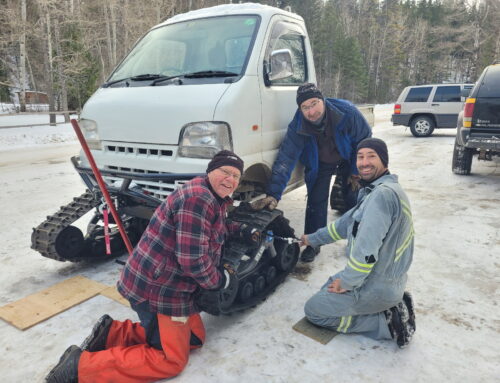 Volunteers get truck ready for winter